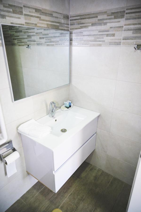 Agamim Hotel Ashkelon Exterior photo