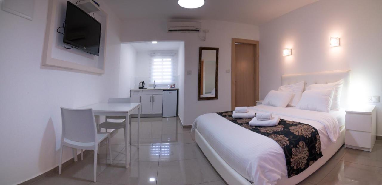 Agamim Hotel Ashkelon Exterior photo