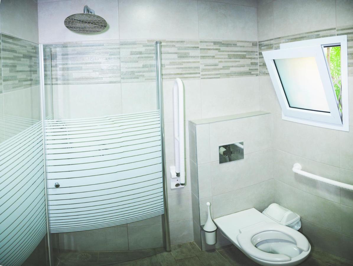 Agamim Hotel Ashkelon Exterior photo