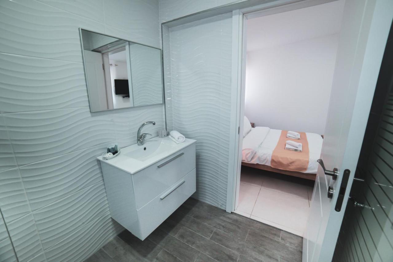 Agamim Hotel Ashkelon Exterior photo