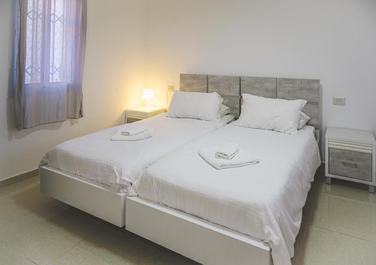 Agamim Hotel Ashkelon Exterior photo